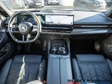 BMW 520i M-Sport Panorama