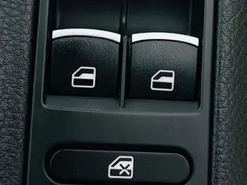 VOLKSWAGEN TIGUAN 2014 2.0D E5 4X4 Garantie 12 Luni Rate Ava