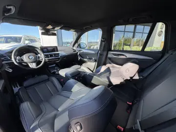 BMW X3 30E    xDrive
