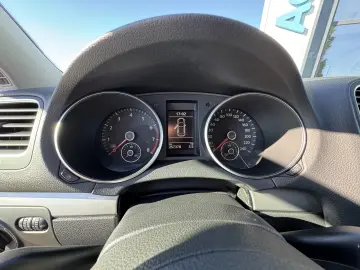 VOLKSWAGEN GOLF    1.4 TSI    122 CP