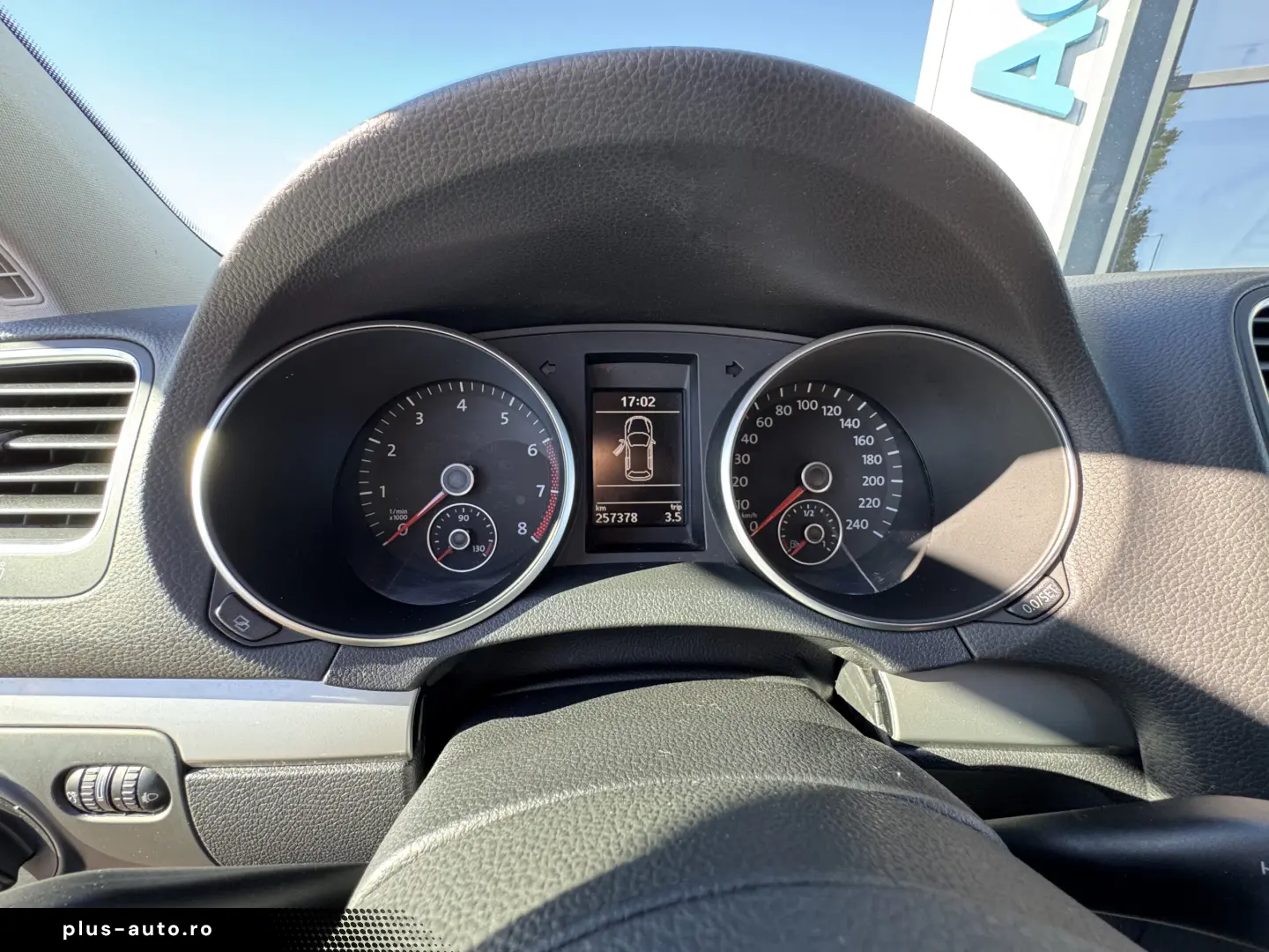 VOLKSWAGEN GOLF    1.4 TSI    122 CP