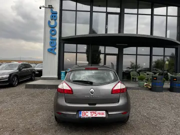 RENAULT MEGANE    1.6 BENZINA