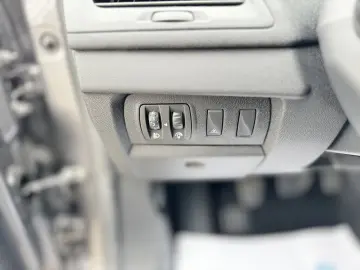 RENAULT MEGANE    1.6 BENZINA