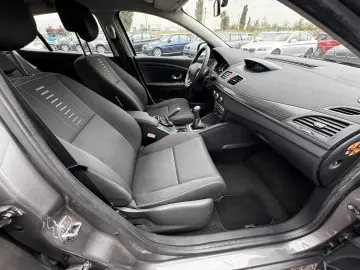 RENAULT MEGANE    1.6 BENZINA