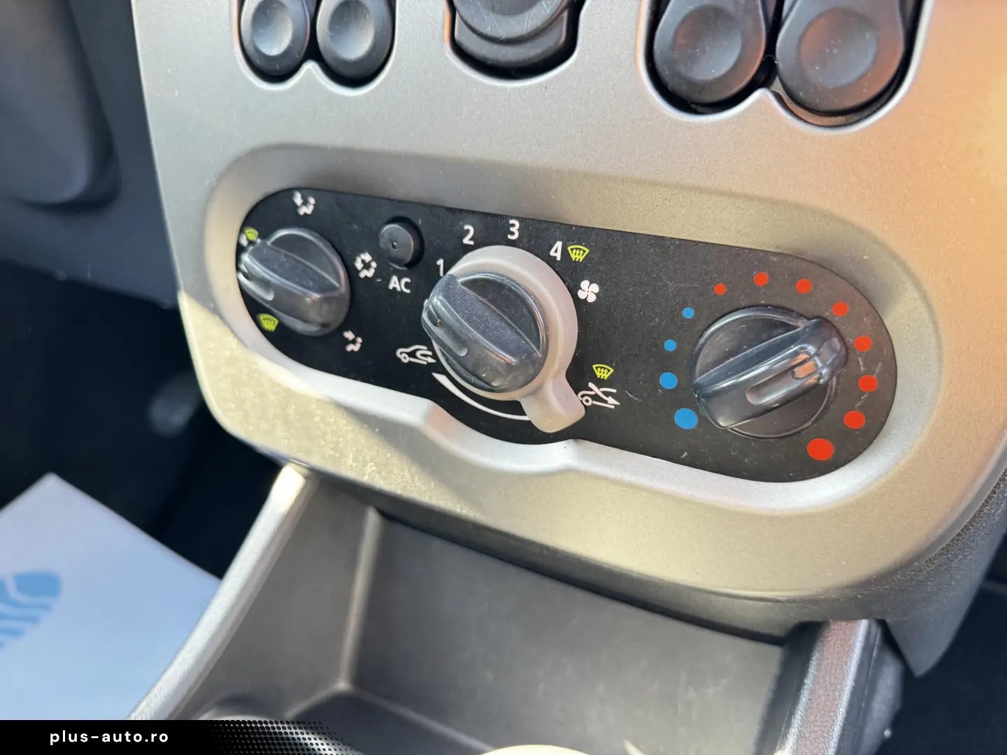 DACIA SANDERO    1.2 MPI 16V