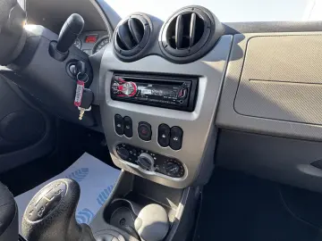 DACIA SANDERO    1.2 MPI 16V