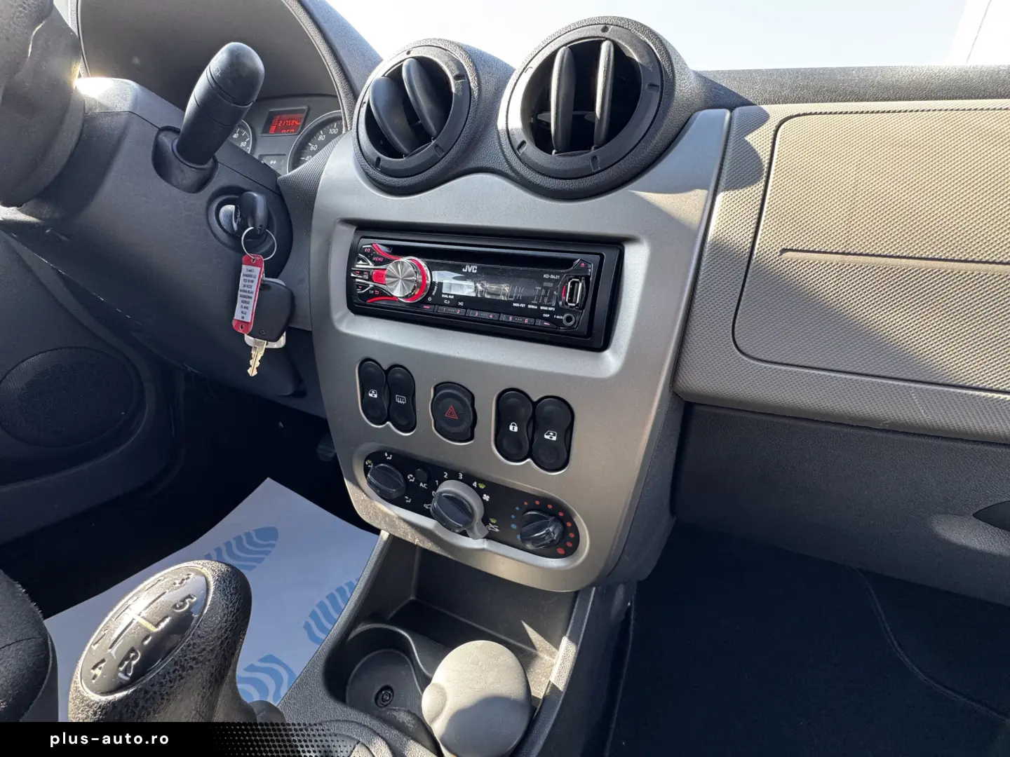 DACIA SANDERO    1.2 MPI 16V