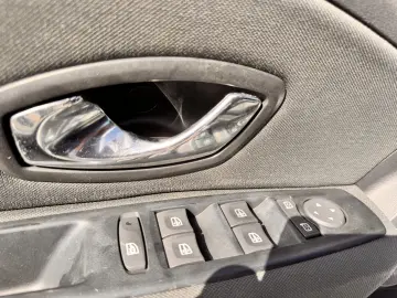 RENAULT MEGANE    1.5 dCi    AUTOMAT