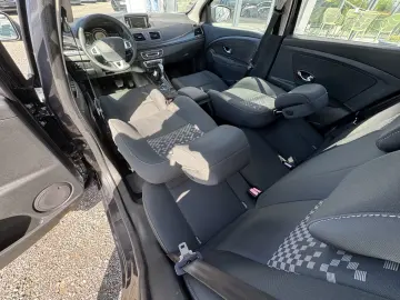 RENAULT MEGANE    1.5 dCi    AUTOMAT