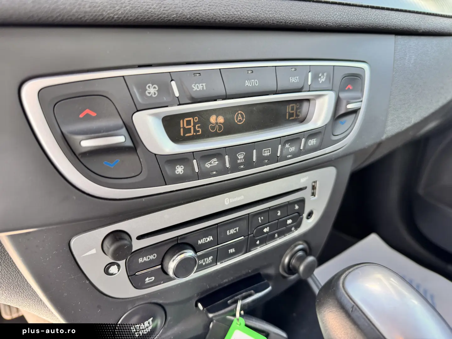 RENAULT MEGANE    1.5 dCi    AUTOMAT