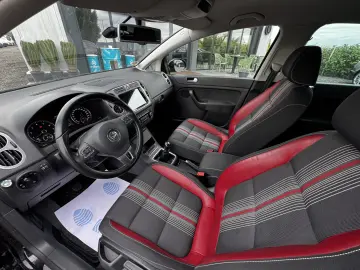 VOLKSWAGEN GOLF VI PLUS    DUBLU CLIMA