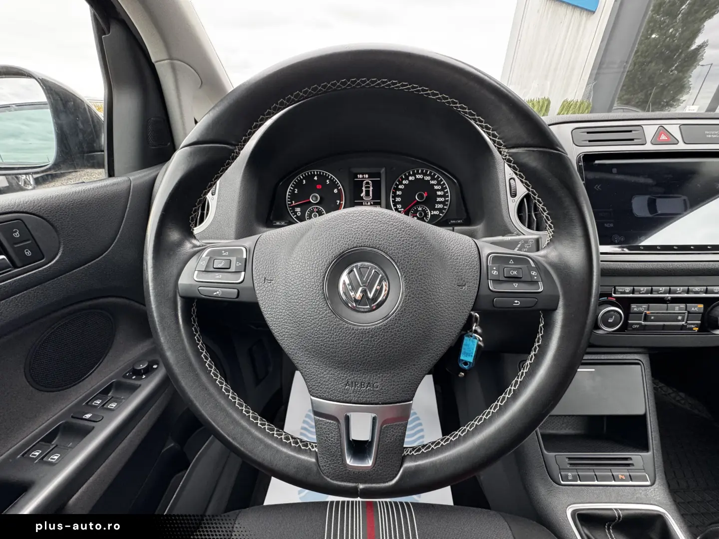 VOLKSWAGEN GOLF VI PLUS    DUBLU CLIMA