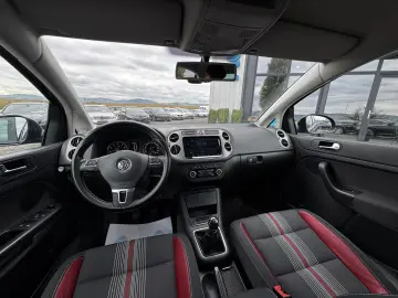 VOLKSWAGEN GOLF VI PLUS    DUBLU CLIMA