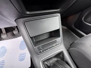 VOLKSWAGEN GOLF VI PLUS    DUBLU CLIMA