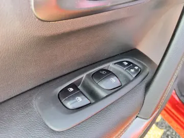 RENAULT KADJAR    UNIC PROPRIETAR