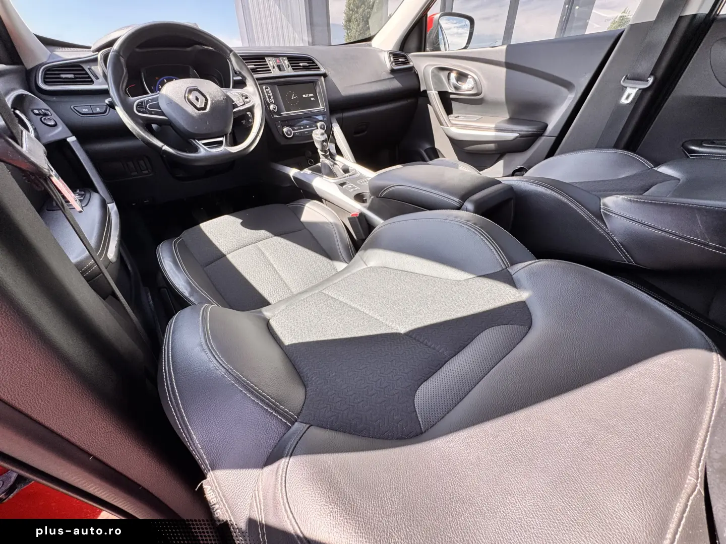 RENAULT KADJAR    UNIC PROPRIETAR