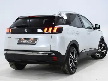 Peugeot 3008 1.2 PureTech Turbo S&S Allure
