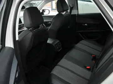 Peugeot 3008 1.2 PureTech Turbo S&S Allure