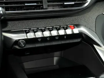 Peugeot 3008 1.2 PureTech Turbo S&S Allure