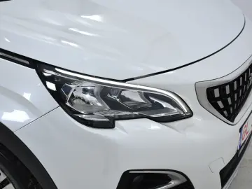 Peugeot 3008 1.2 PureTech Turbo S&S Allure