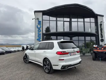 BMW X7 M50d    FARURI LASER
