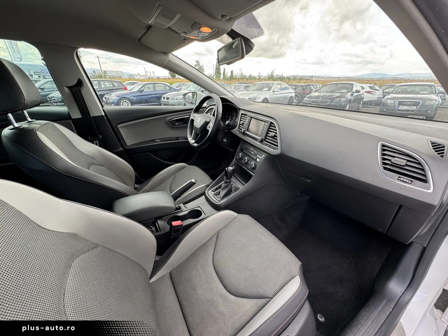 SEAT LEON XPERIENCE    2.0 TDI    AUTOMAT