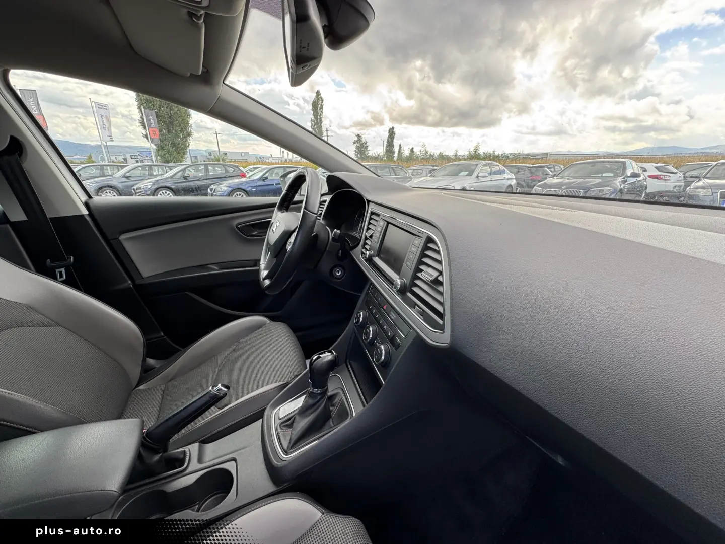 SEAT LEON XPERIENCE    2.0 TDI    AUTOMAT