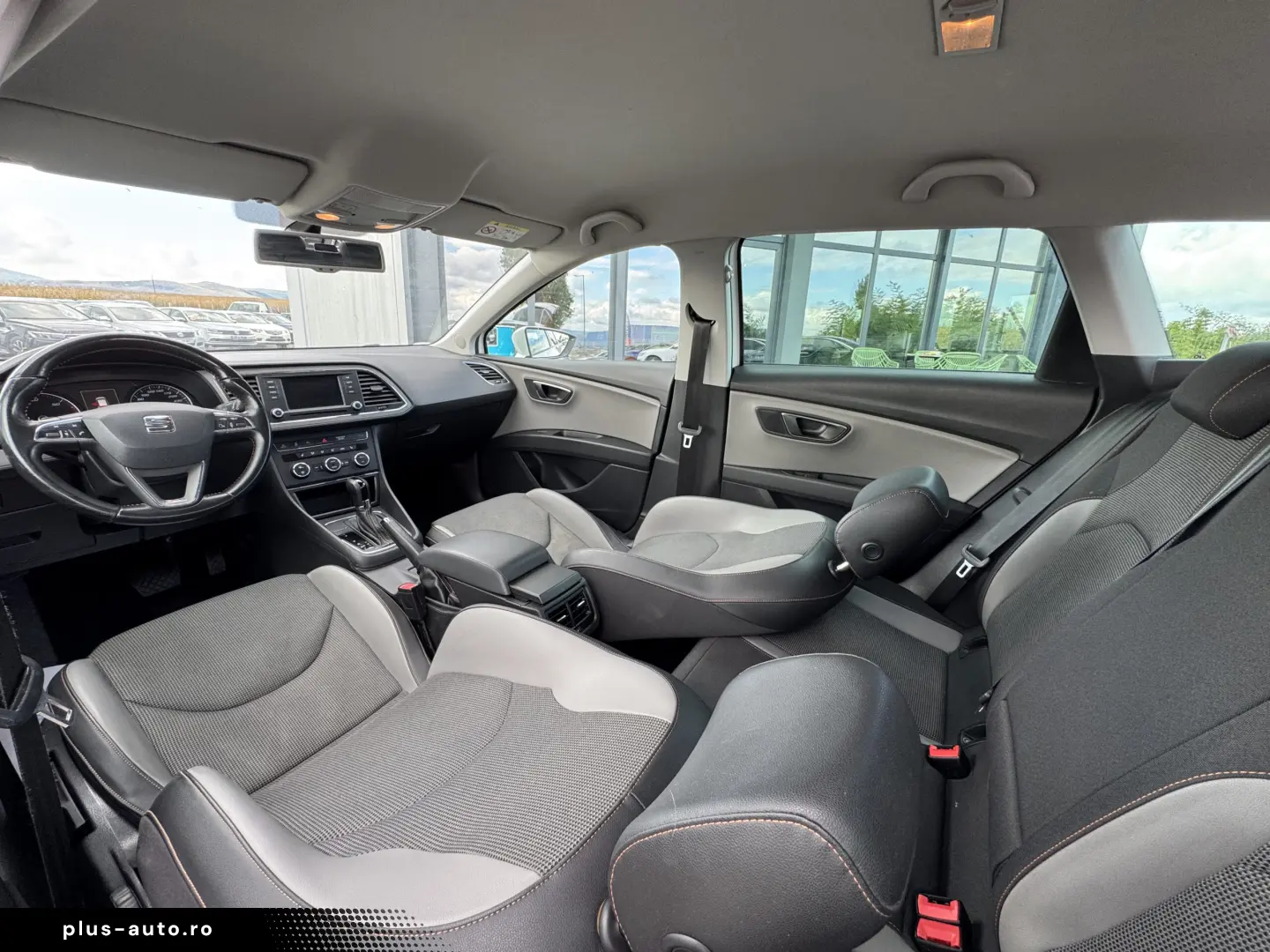 SEAT LEON XPERIENCE    2.0 TDI    AUTOMAT