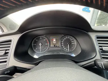 SEAT LEON XPERIENCE    2.0 TDI    AUTOMAT