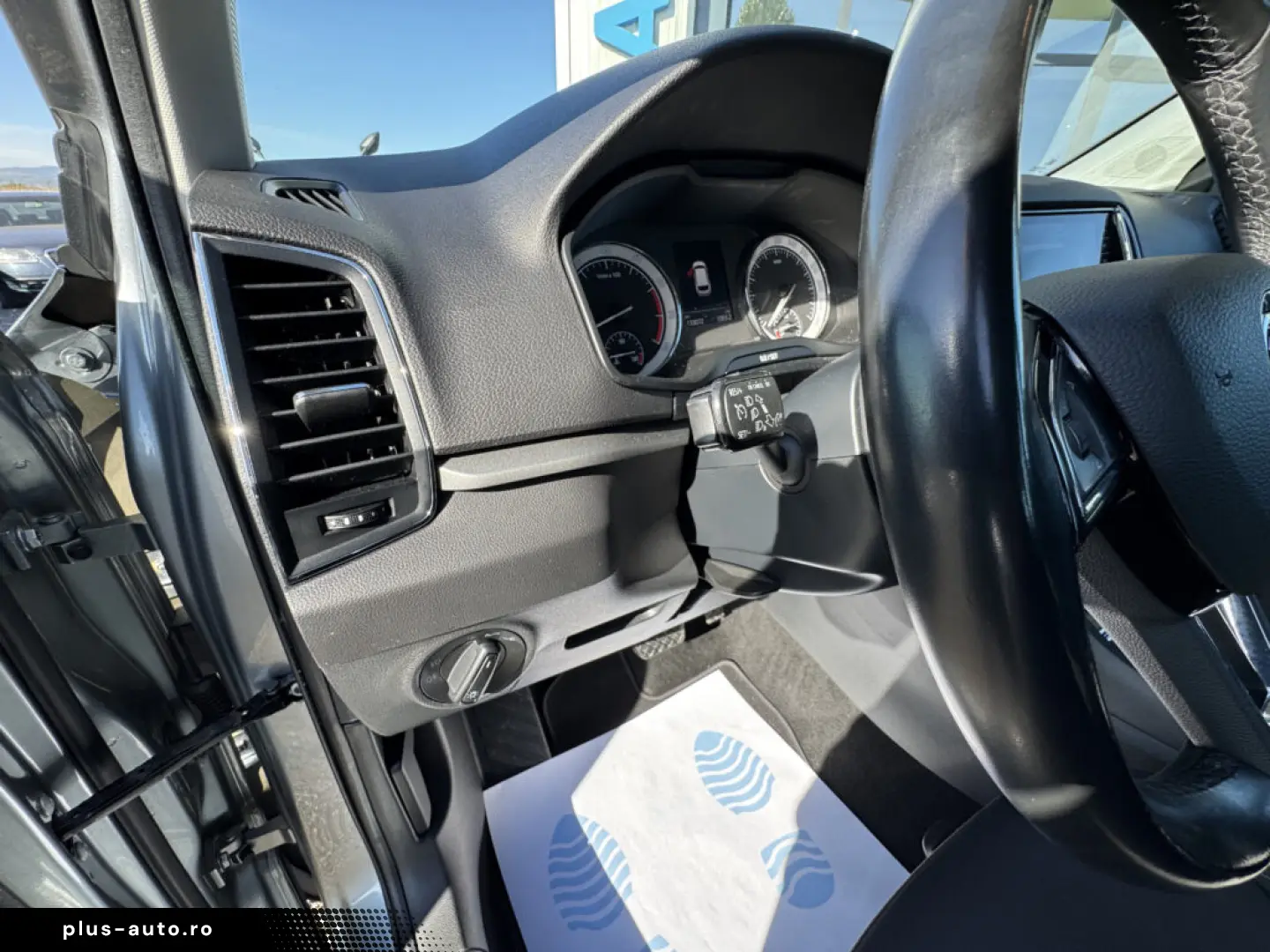 SKODA KAROQ    AUTOMAT