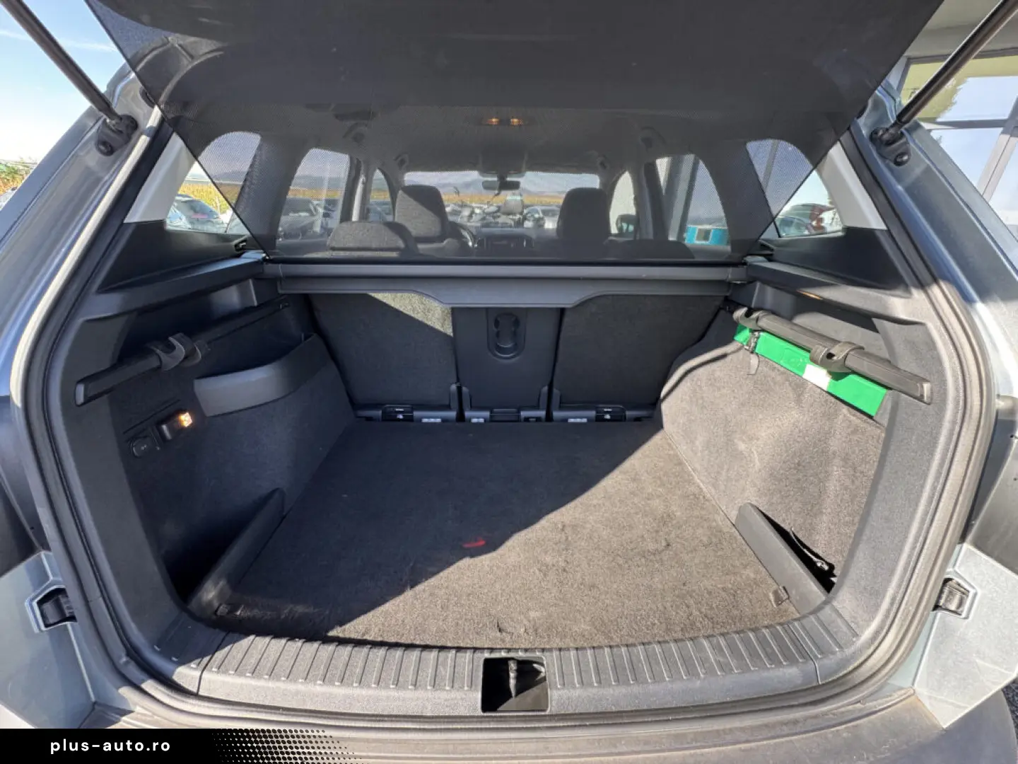 SKODA KAROQ    AUTOMAT