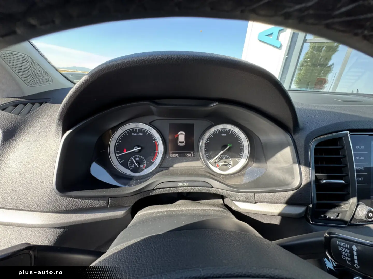 SKODA KAROQ    AUTOMAT