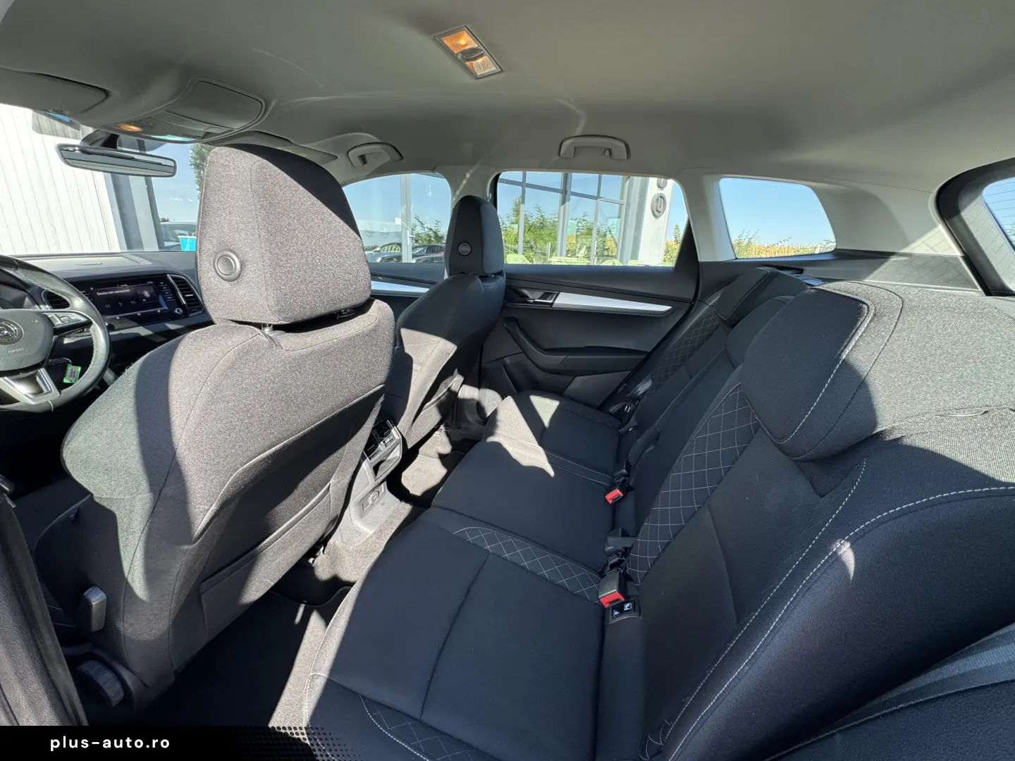 SKODA KAROQ    AUTOMAT