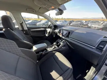 SKODA KAROQ    AUTOMAT