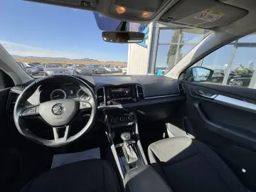 SKODA KAROQ    AUTOMAT