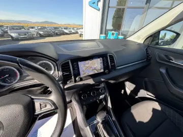 SKODA KAROQ    AUTOMAT
