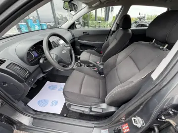 HYNDAI I30    110 CP    AER CONDITIONAT