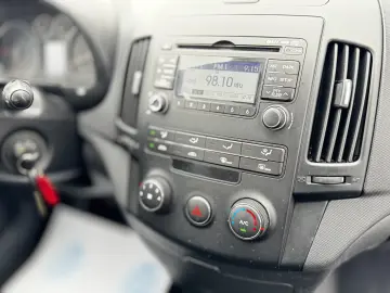 HYNDAI I30    110 CP    AER CONDITIONAT