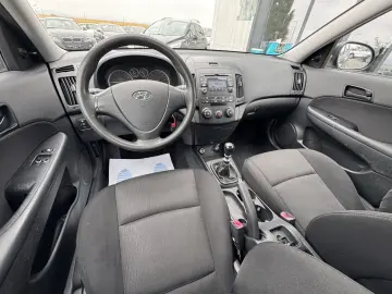 HYNDAI I30    110 CP    AER CONDITIONAT