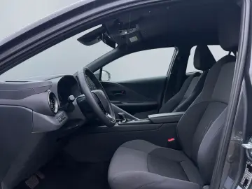 TOYOTA C-HR 1.8 Hybrid Team Deutschland  Technik-Paket