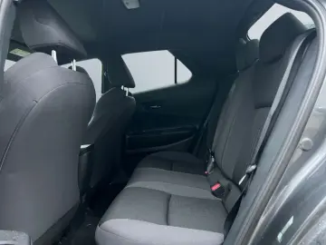 TOYOTA C-HR 1.8 Hybrid Team Deutschland  Technik-Paket