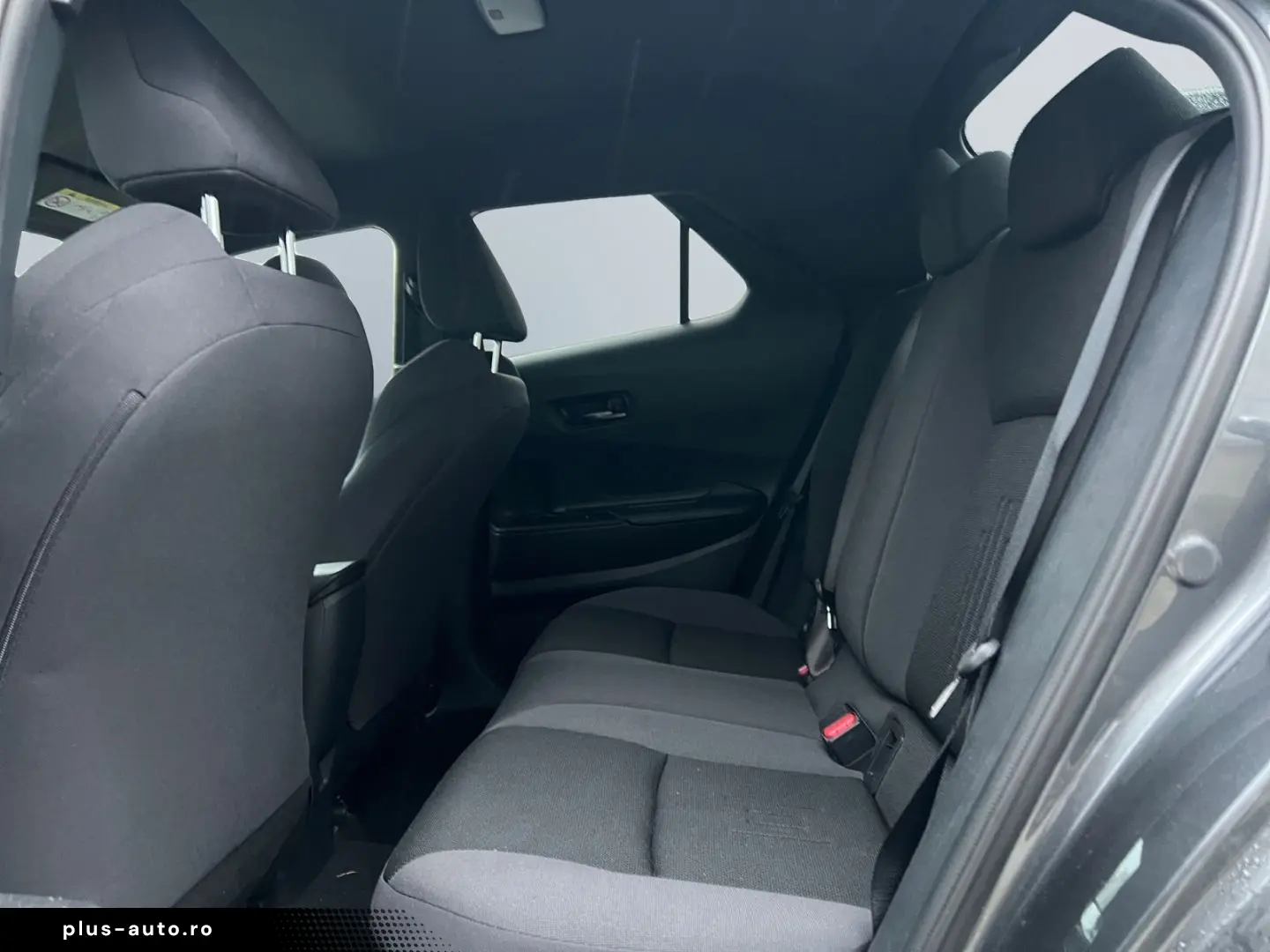 TOYOTA C-HR 1.8 Hybrid Team Deutschland  Technik-Paket