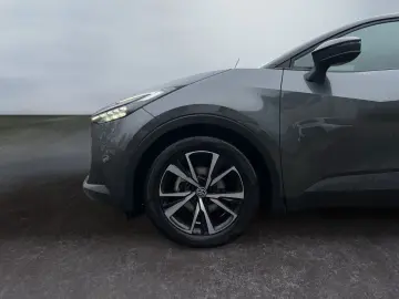 TOYOTA C-HR 1.8 Hybrid Team Deutschland  Technik-Paket