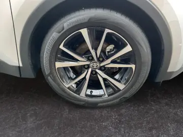 TOYOTA C-HR 1.8 Hybrid Teamplayer  Technik Paket Kamera