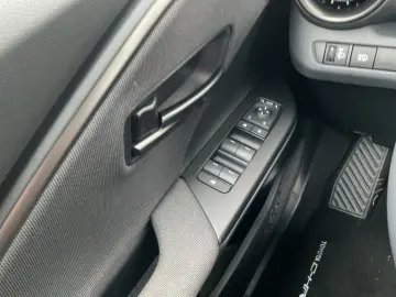 TOYOTA C-HR 1.8 Hybrid Teamplayer  Technik Paket Kamera