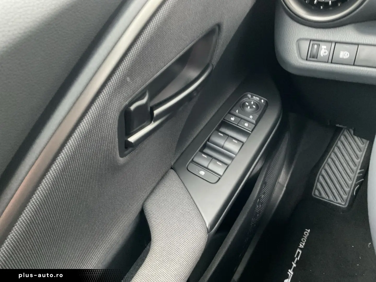 TOYOTA C-HR 1.8 Hybrid Teamplayer  Technik Paket Kamera