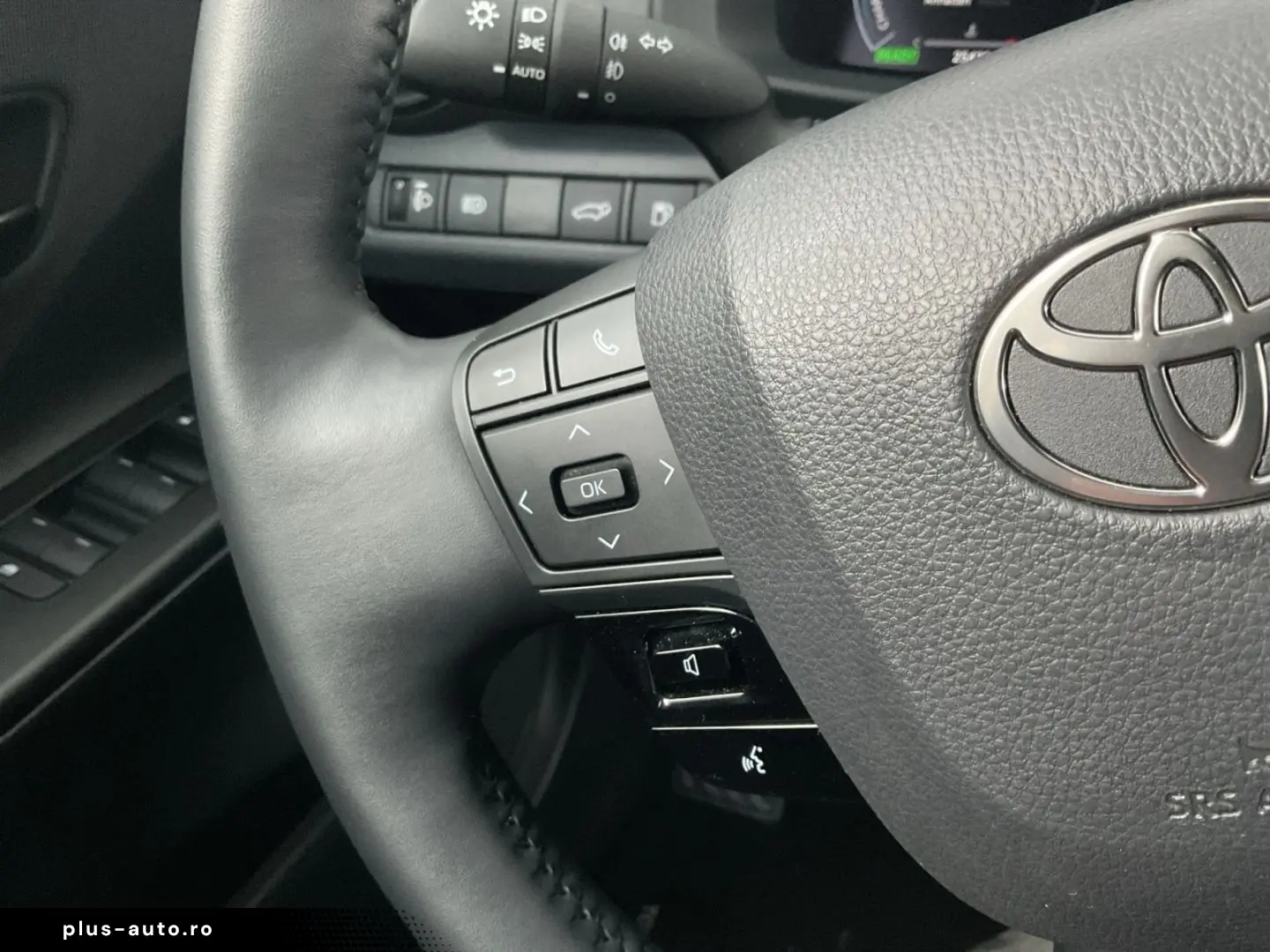 TOYOTA C-HR 1.8 Hybrid Teamplayer  Technik Paket Kamera