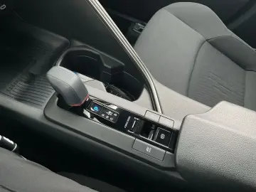 TOYOTA C-HR 1.8 Hybrid Teamplayer  Technik Paket Kamera