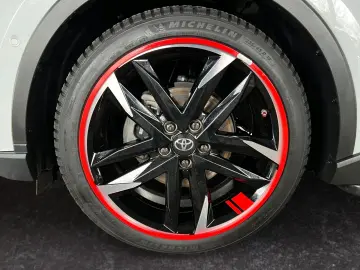 TOYOTA C-HR 2.0 Hybrid GR Sport  LED 19Zoll ACC JBL CAM