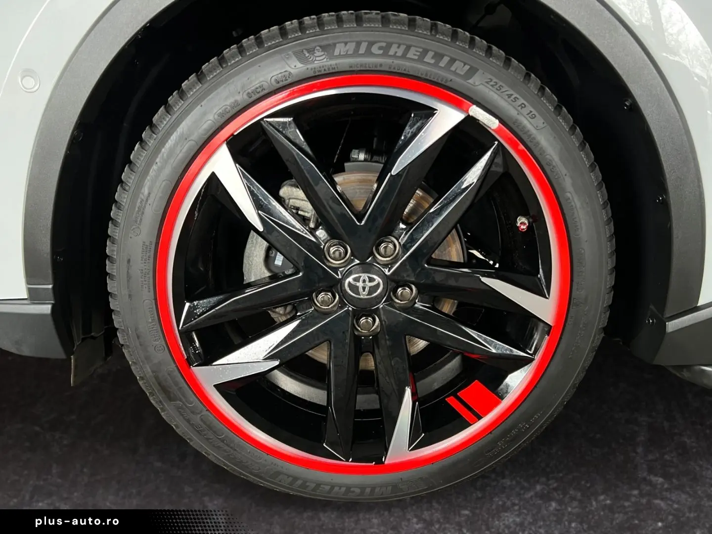 TOYOTA C-HR 2.0 Hybrid GR Sport  LED 19Zoll ACC JBL CAM